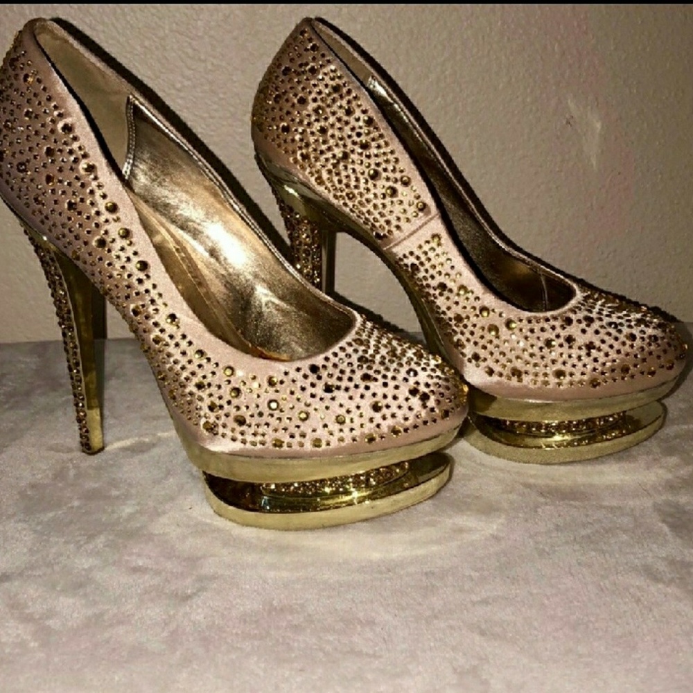 Gold studded Platform/Pumps/heels